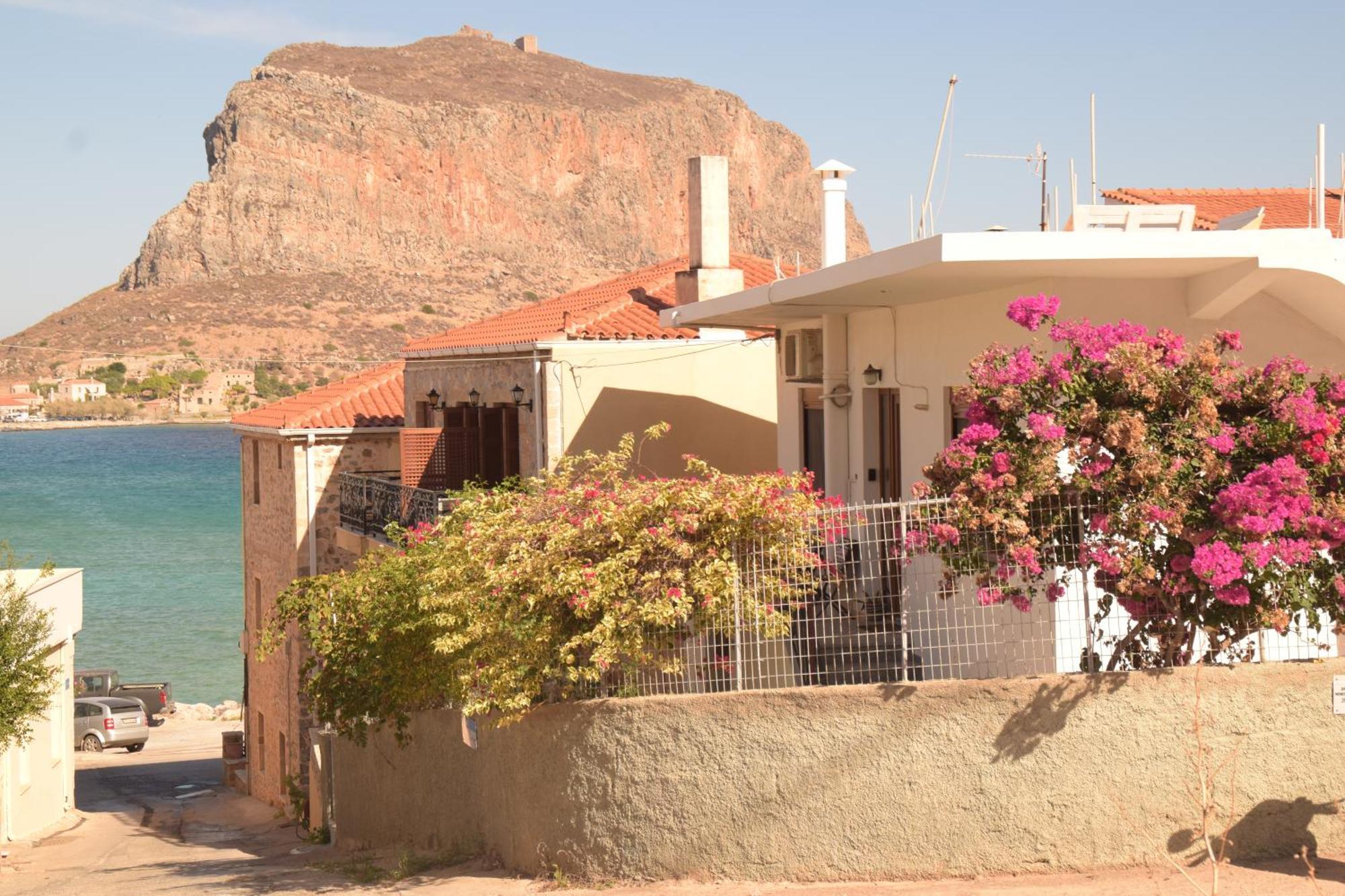 شقة Myron & Gabby'S House Monemvasía المظهر الخارجي الصورة